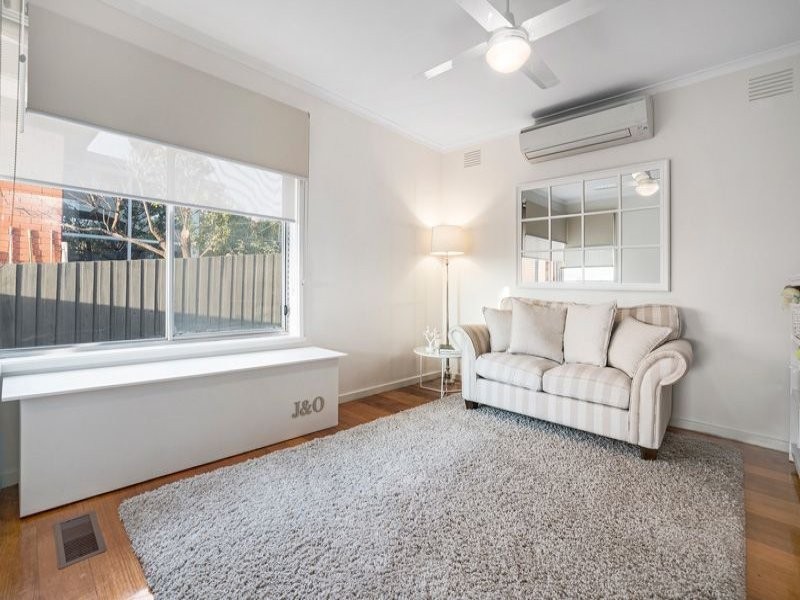 106 Outlook Drive, Glenroy VIC 3046