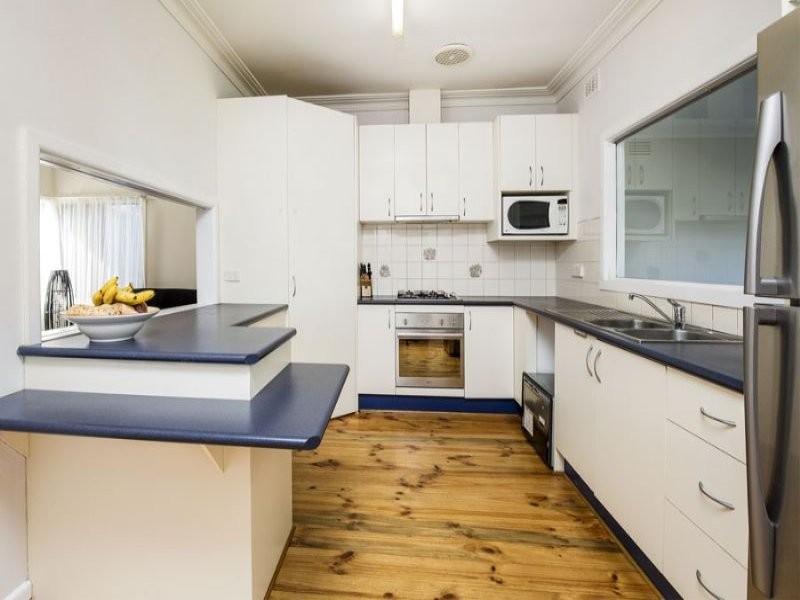 15 Curie Avenue, Oak Park VIC 3046