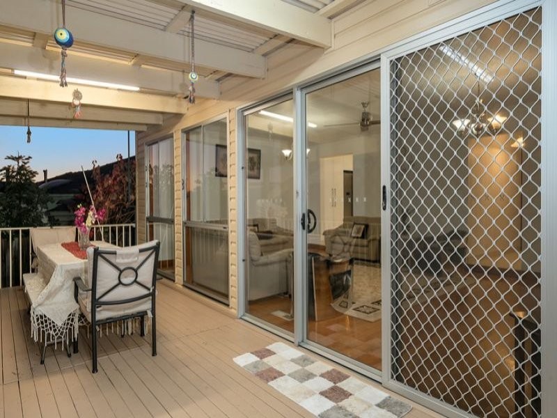 96 Valley Crescent, Glenroy VIC 3046