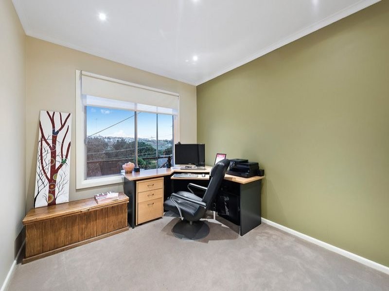 28 Centre Way, Glenroy VIC 3046