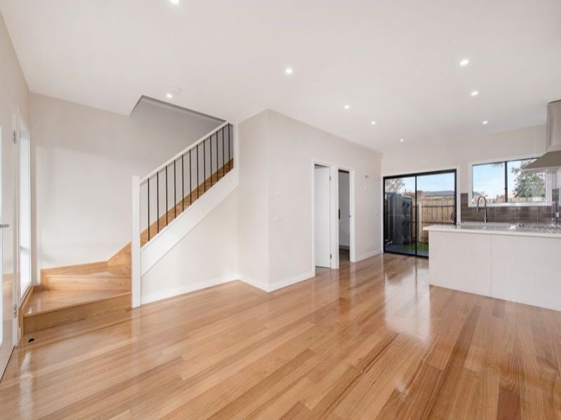 211 Hilton Street, Glenroy VIC 3046