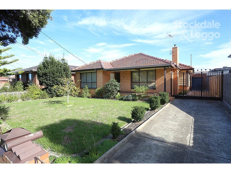 27 HUBERT AVENUE, Glenroy VIC 3046