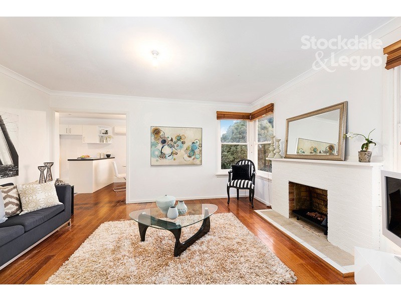 108 Valley Crescent, Glenroy VIC 3046