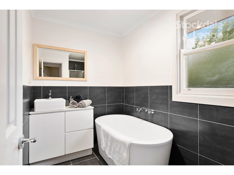 108 Valley Crescent, Glenroy VIC 3046