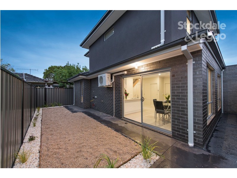 2/9 Isla Avenue, Glenroy VIC 3046