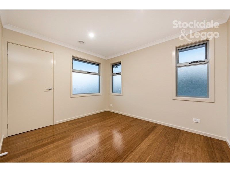 2/9 Isla Avenue, Glenroy VIC 3046