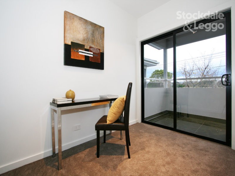 14A Wheatsheaf Road, Glenroy VIC 3046