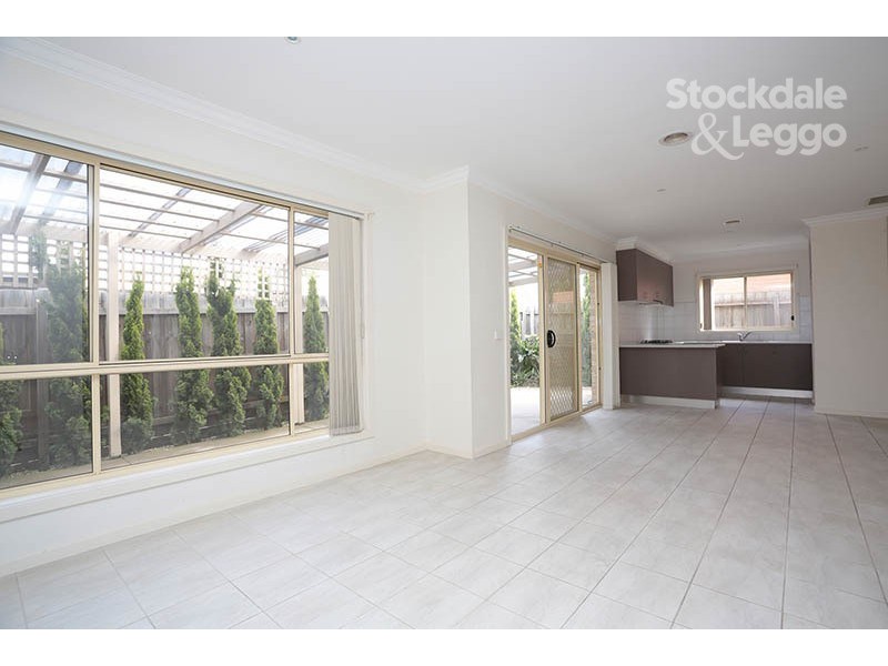 2/19 Gibson Street, Broadmeadows VIC 3047