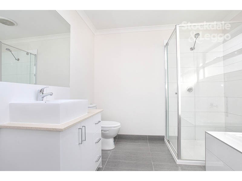 2/68 Glenroy Road, Glenroy VIC 3046