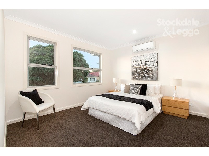 1/11 Lex Grove, Oak Park VIC 3046