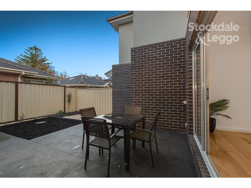 1/11 Lex Grove, Oak Park VIC 3046