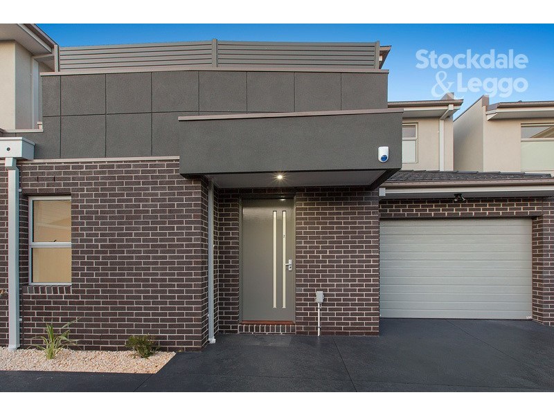 2/11 Lex Grove, Oak Park VIC 3046
