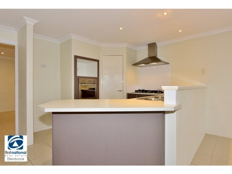 32 Farmaner Parkway, Ellenbrook WA 6069