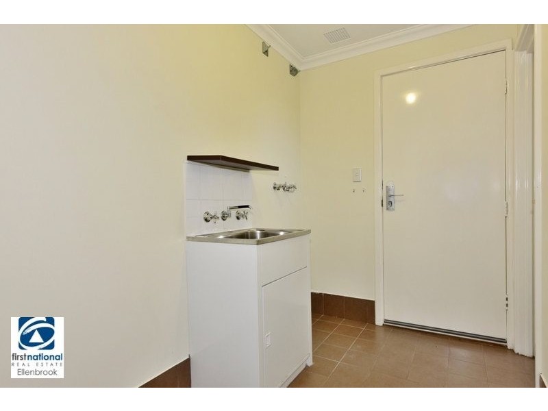 32 Farmaner Parkway, Ellenbrook WA 6069