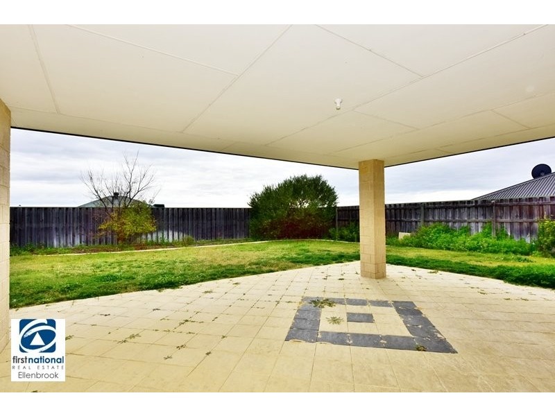 16 Rakich Drive, Ellenbrook WA 6069