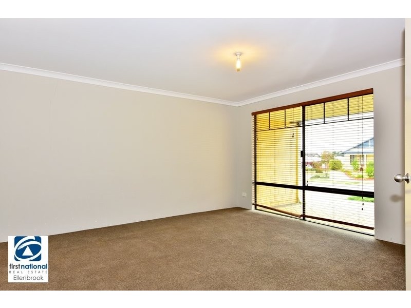 16 Rakich Drive, Ellenbrook WA 6069
