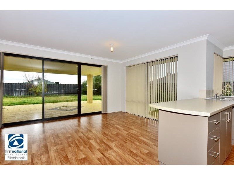 16 Rakich Drive, Ellenbrook WA 6069