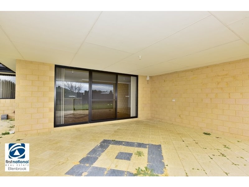 16 Rakich Drive, Ellenbrook WA 6069