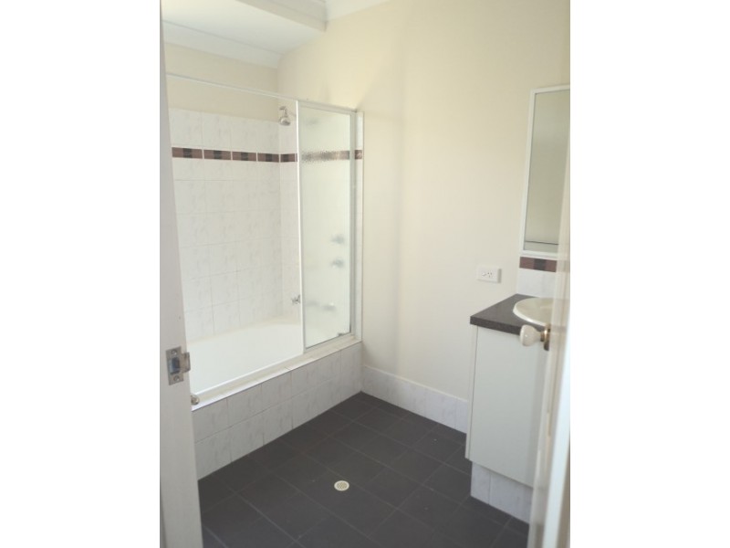 70 Coniston Drive, Ellenbrook WA 6069