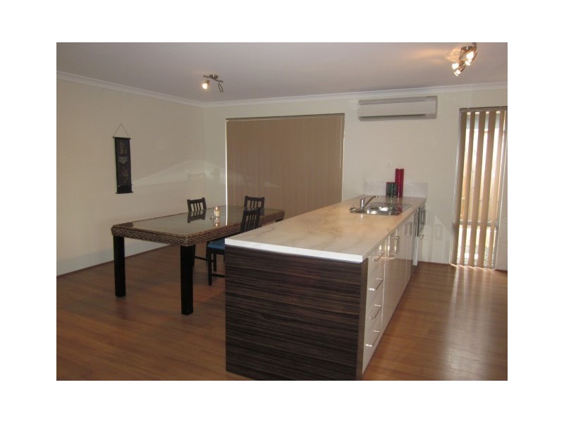 17 Lavinia Crescent, Ellenbrook WA 6069