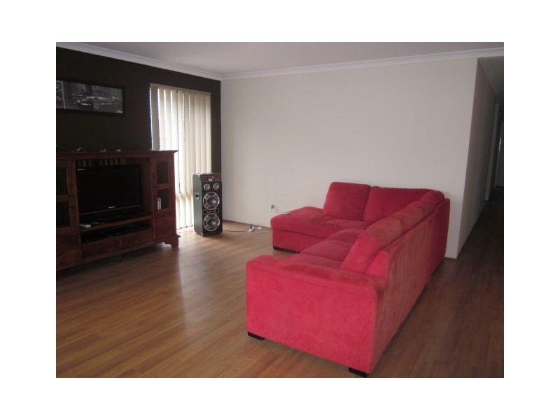 17 Lavinia Crescent, Ellenbrook WA 6069