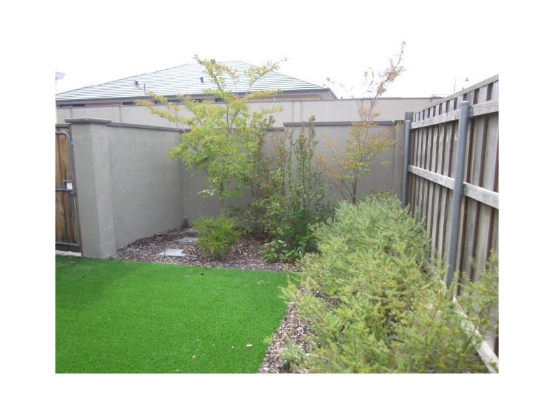 17 Lavinia Crescent, Ellenbrook WA 6069