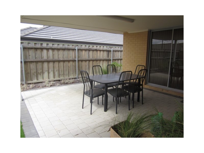 17 Lavinia Crescent, Ellenbrook WA 6069