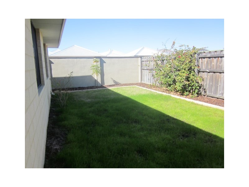 3 Gulf Cove, Ellenbrook WA 6069