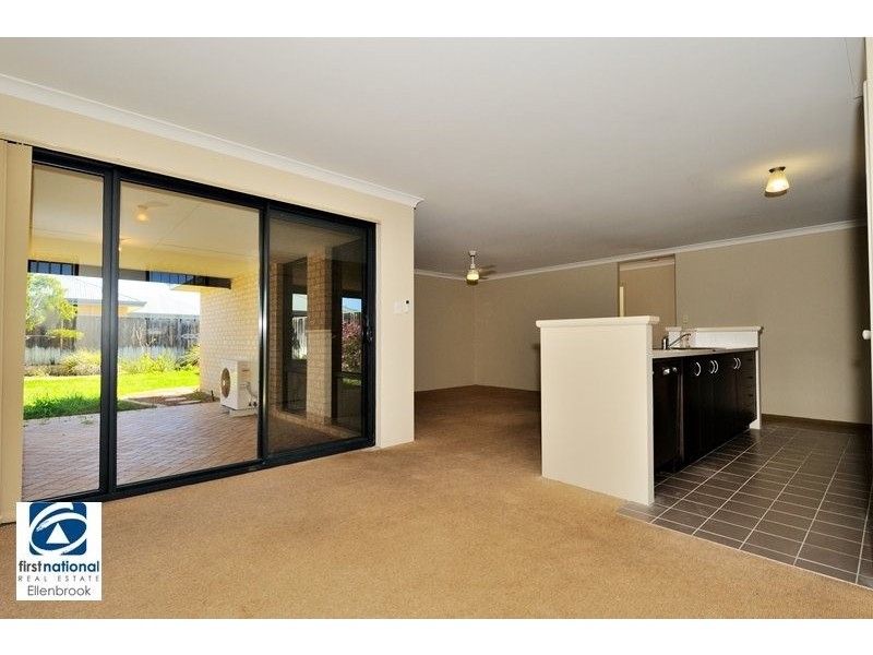 43 Caldervale Avenue, Ellenbrook WA 6069