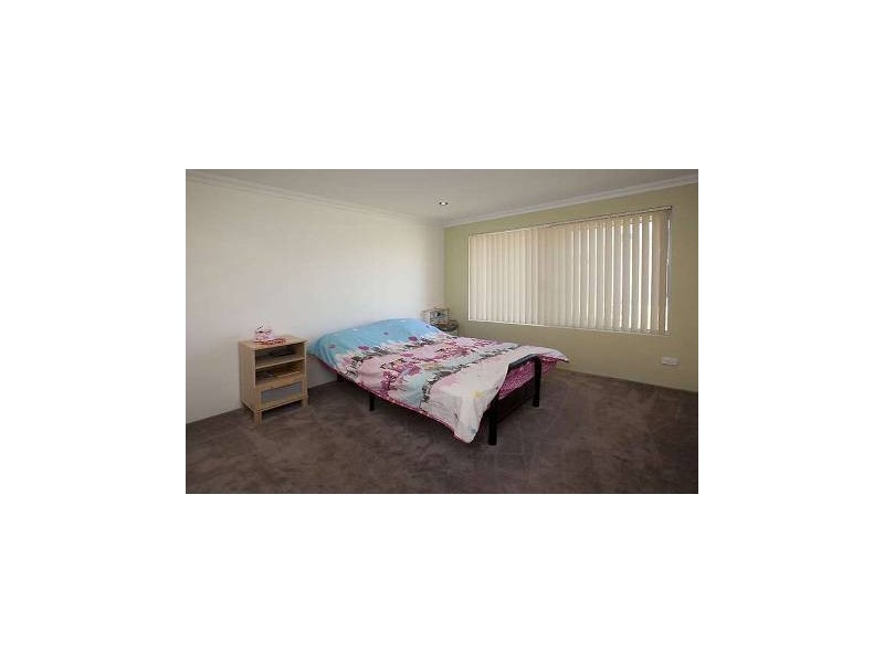 24 Farmaner Parkway, Ellenbrook WA 6069