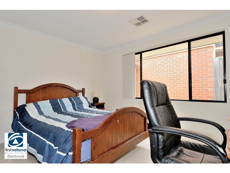 10 Heathland Terrace, Ellenbrook WA 6069