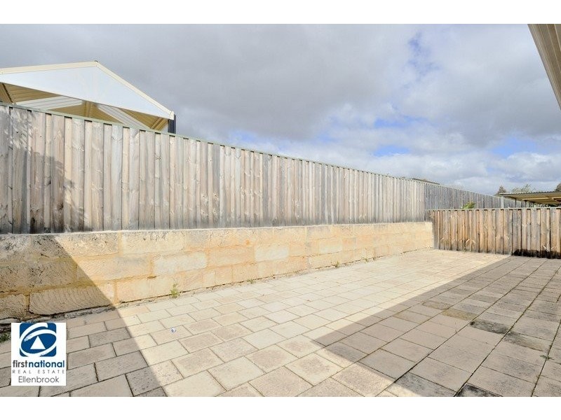 10 Heathland Terrace, Ellenbrook WA 6069