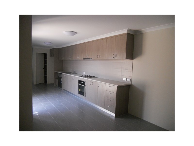 12 Holdsworth Avenue, Aveley WA 6069