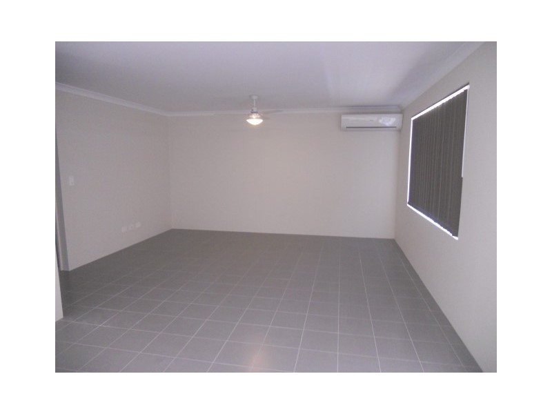 12 Holdsworth Avenue, Aveley WA 6069