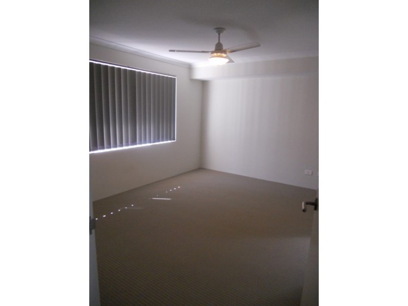 12 Holdsworth Avenue, Aveley WA 6069