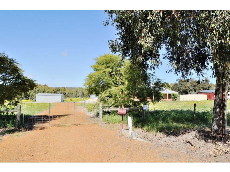 29 Shorthorn Pass, Lower Chittering WA 6084