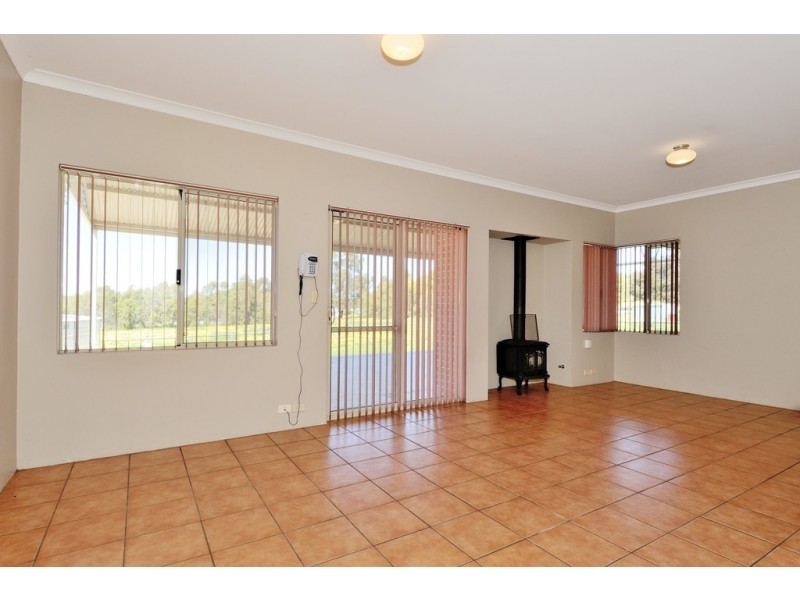 29 Shorthorn Pass, Lower Chittering WA 6084