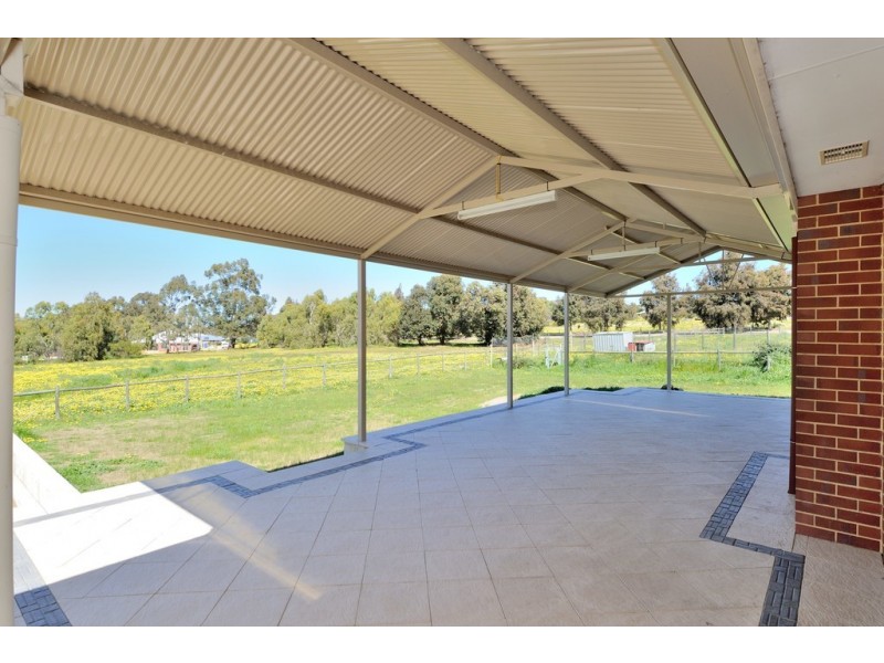 29 Shorthorn Pass, Lower Chittering WA 6084