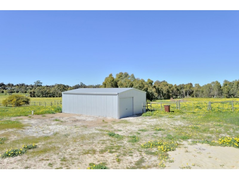 29 Shorthorn Pass, Lower Chittering WA 6084