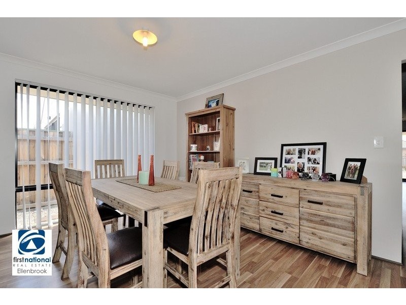 1 Powlett Link, Ellenbrook WA 6069