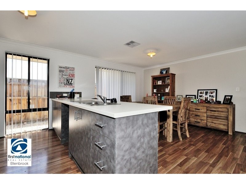 1 Powlett Link, Ellenbrook WA 6069