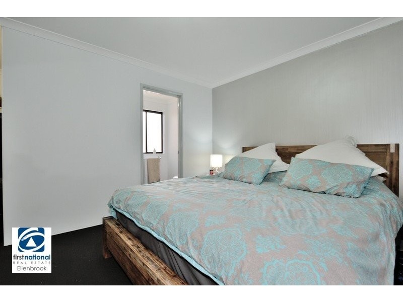 1 Powlett Link, Ellenbrook WA 6069