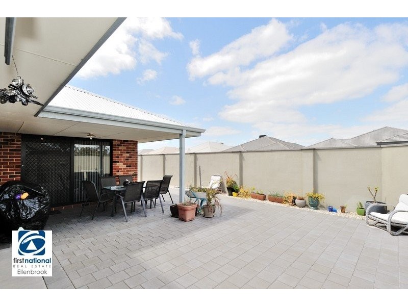 1 Powlett Link, Ellenbrook WA 6069