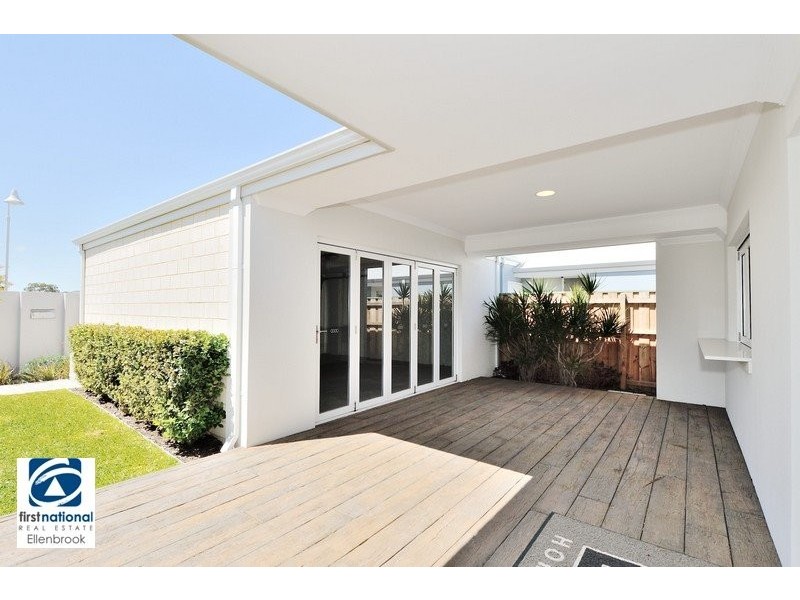 48 Jennapullin Crescent, Ellenbrook WA 6069