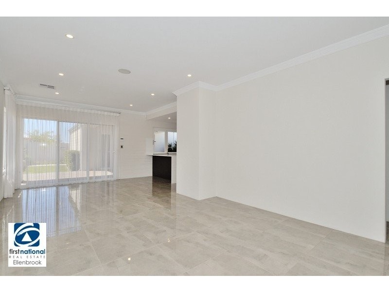 48 Jennapullin Crescent, Ellenbrook WA 6069