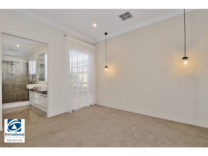 48 Jennapullin Crescent, Ellenbrook WA 6069