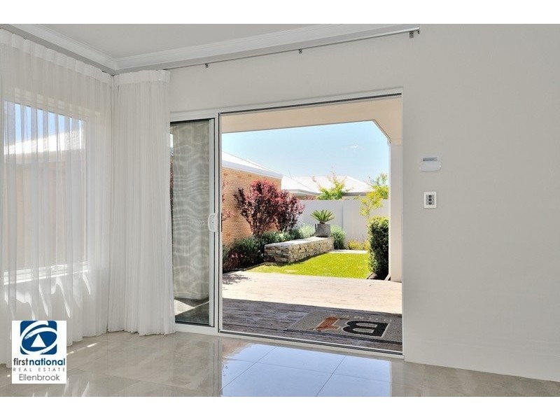 48 Jennapullin Crescent, Ellenbrook WA 6069