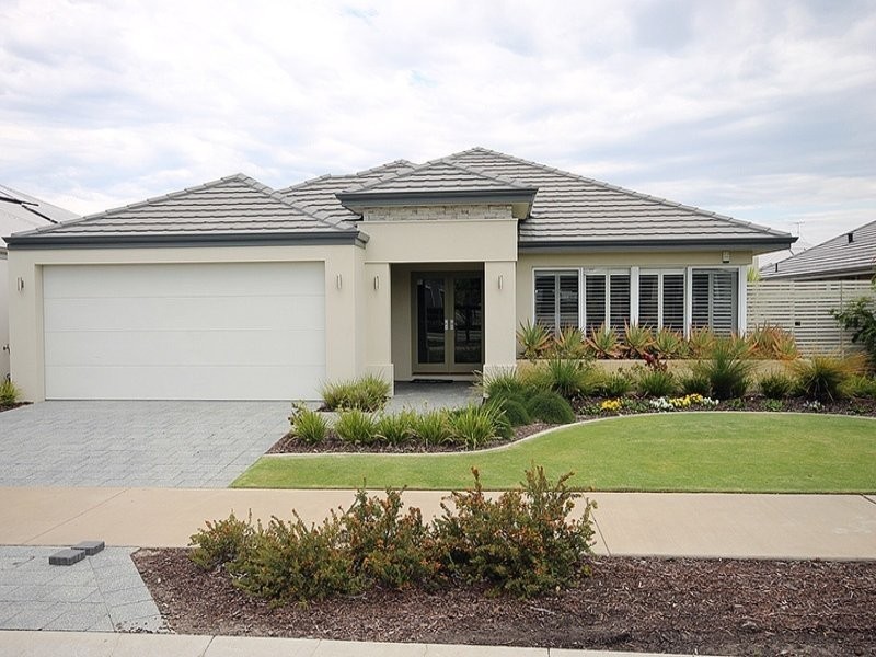 18 Adlington Way, The Vines WA 6069