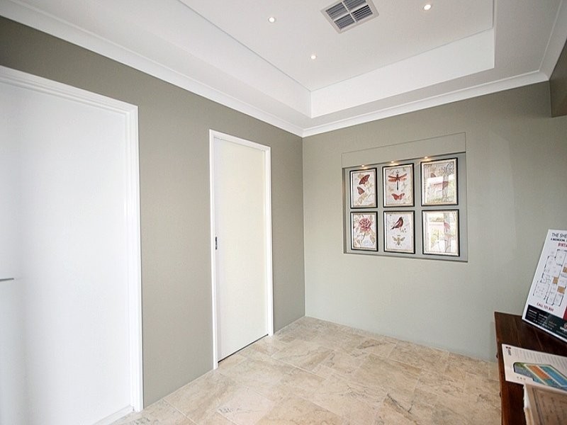 18 Adlington Way, The Vines WA 6069