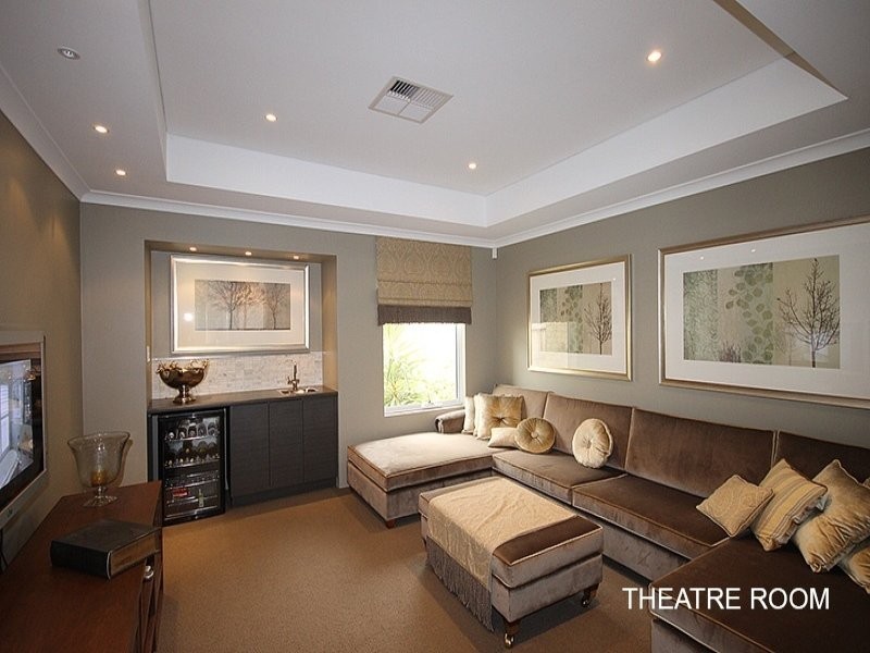 18 Adlington Way, The Vines WA 6069